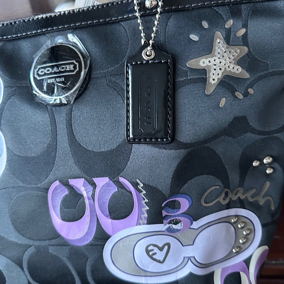 Coach NWT 2011 Daisy Poppy Optic C Applique Tote bag in Black & Purple Y2K - Picture 6 of 10